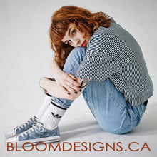 Load image into Gallery viewer, Blue Succulent Low Top Canvas Shoes