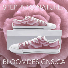 Load image into Gallery viewer, Pink Rose Low Top Canvas Shoes